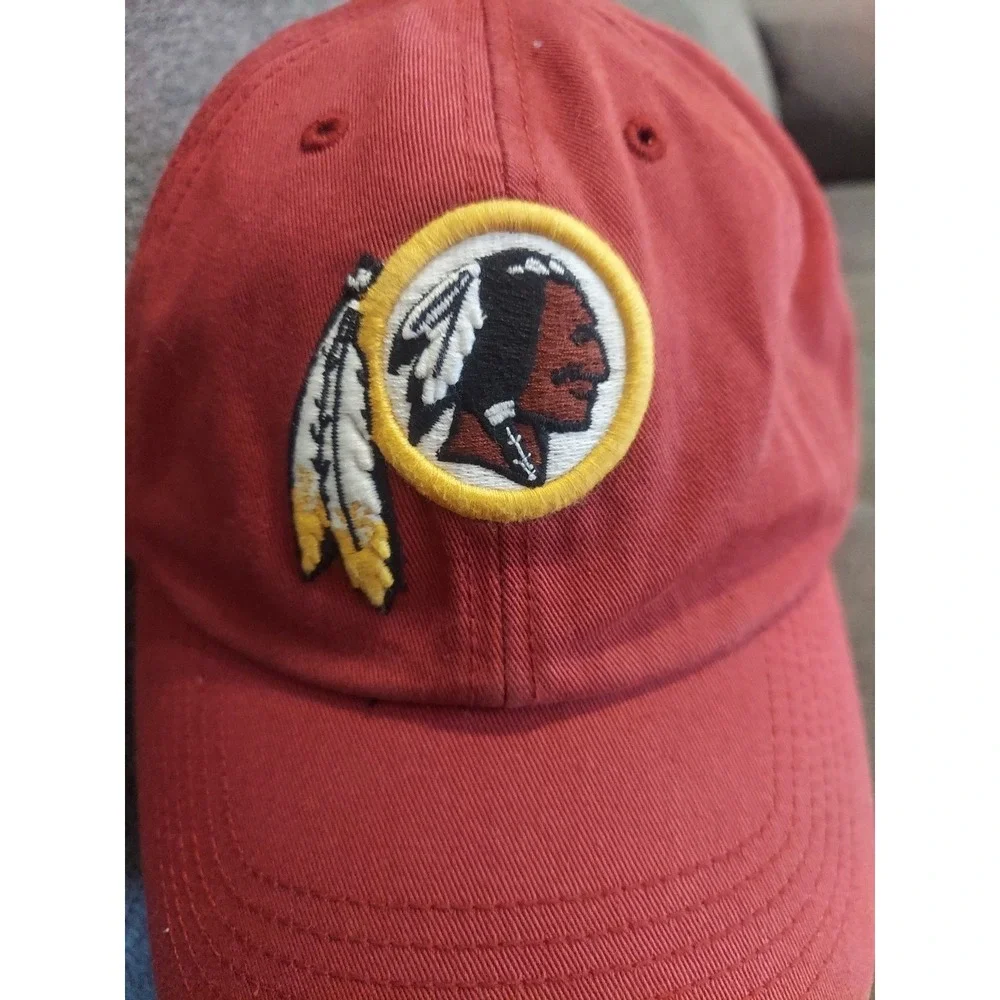 Retro Throwback Washington Redskins Logo Maroon Adult Size Trucker Mesh Hat Rare
